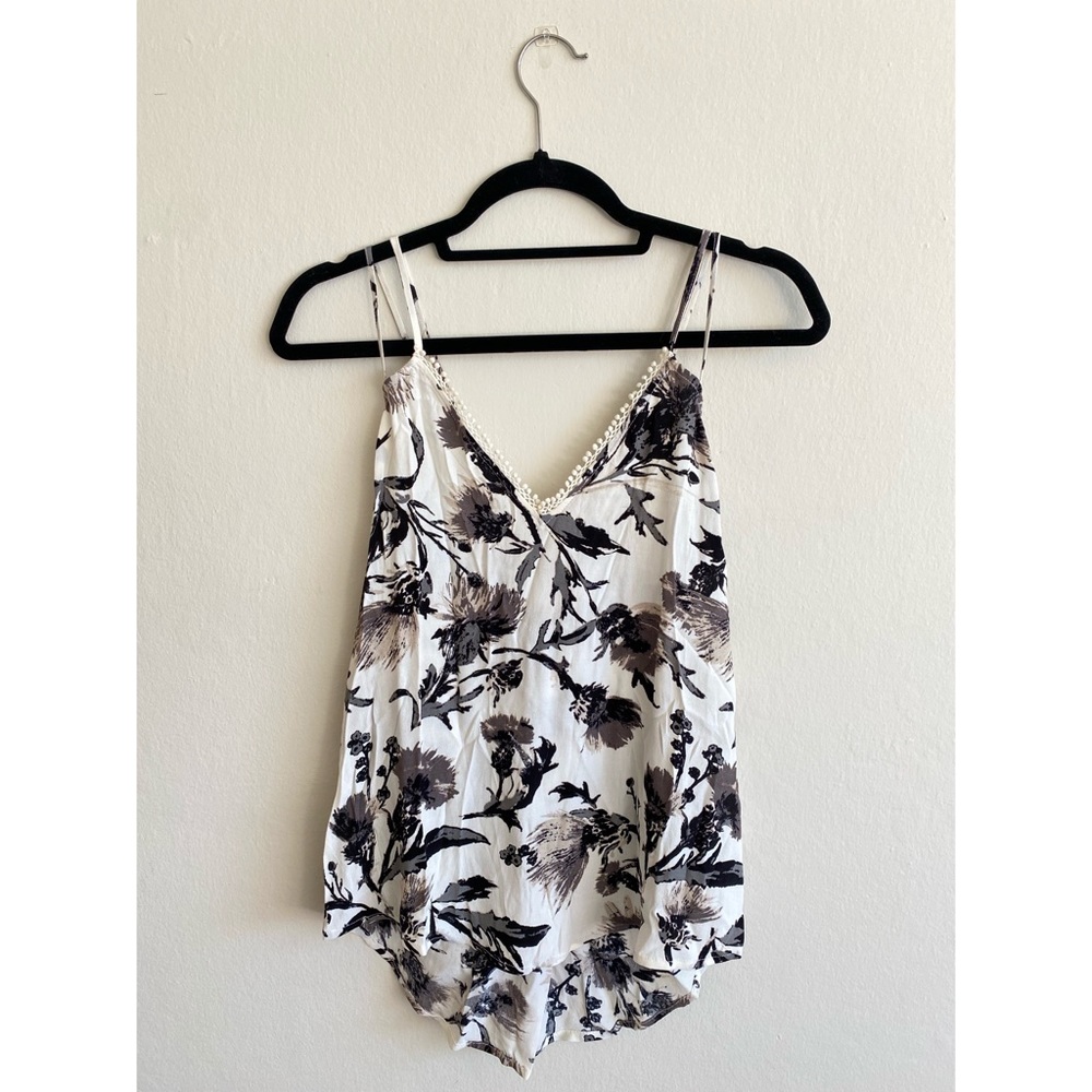 Leith black and white floral cross back tank